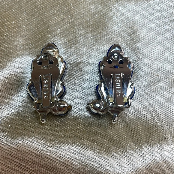 Blue Leaf Lisner Clip on Earrings - Picture 3 of 6